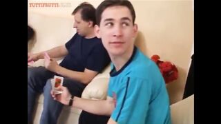 Zsuzsit a roma tini spinét partiba nyomják