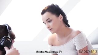 Tini kisasszony és az vén srác
