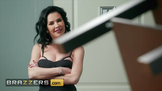 Brazzers - Veronica Avluv hátsó bejárata megrakva