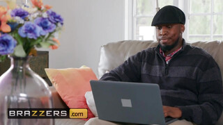 Brazzers - Ember Snow és a néger kukac