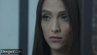 Deeper - Izzy Lush tetovált hapsival közösül