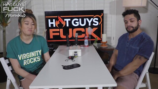 Hot guys fuck - a japán nőci nagyon örül a méretes fasznak