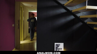 Canela Skin popsija durván megrakva - Anal mom
