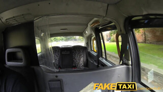 FakeTaxi - Dögös lengyel bige megkefélve