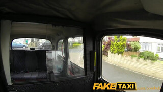 FakeTaxi - egy gyönyörű irodista kisasszony