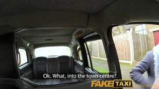 FakeTaxi - cseh kisasszony széttárja a lábait és mindent enged