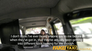 FakeTaxi - taxi rajongó lány tudja miért jött