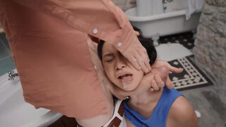 Brazzers - Lily Lou análjába betolják a csoki kolbászt