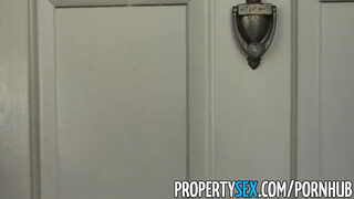 PropertySex - izgató világos szőke ingatlanos kiscsaj