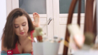 Slim4K - Méretes tőgyes tini spiné meghágva