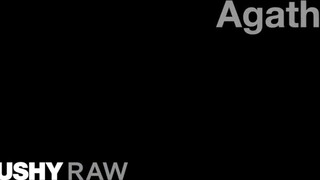 TUSHYRAW - Agatha a szexy vörös hajú kiscsaj