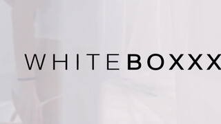 WHITEBOXXX - csodaszép, bombázó picsa az ágyban