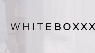 WHITEBOXXX - Liya Silver a szexy csöcsös csajszi