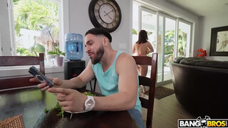 BANGBROS - Crystal Chase a méretes csöcsű brazil bige