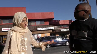 Nadia Ali a dögös arab hölgyemény