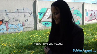 Public Agent - Forró 18 éves csoki hajú hölgyemény hatalmas seggel rendesen meghágva
