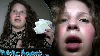 18 éves hölgyemény legelső beleélvezése