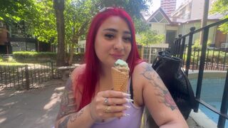 Vörös argentin bige imádja a fagylaltot, végül a farkamat cidázza